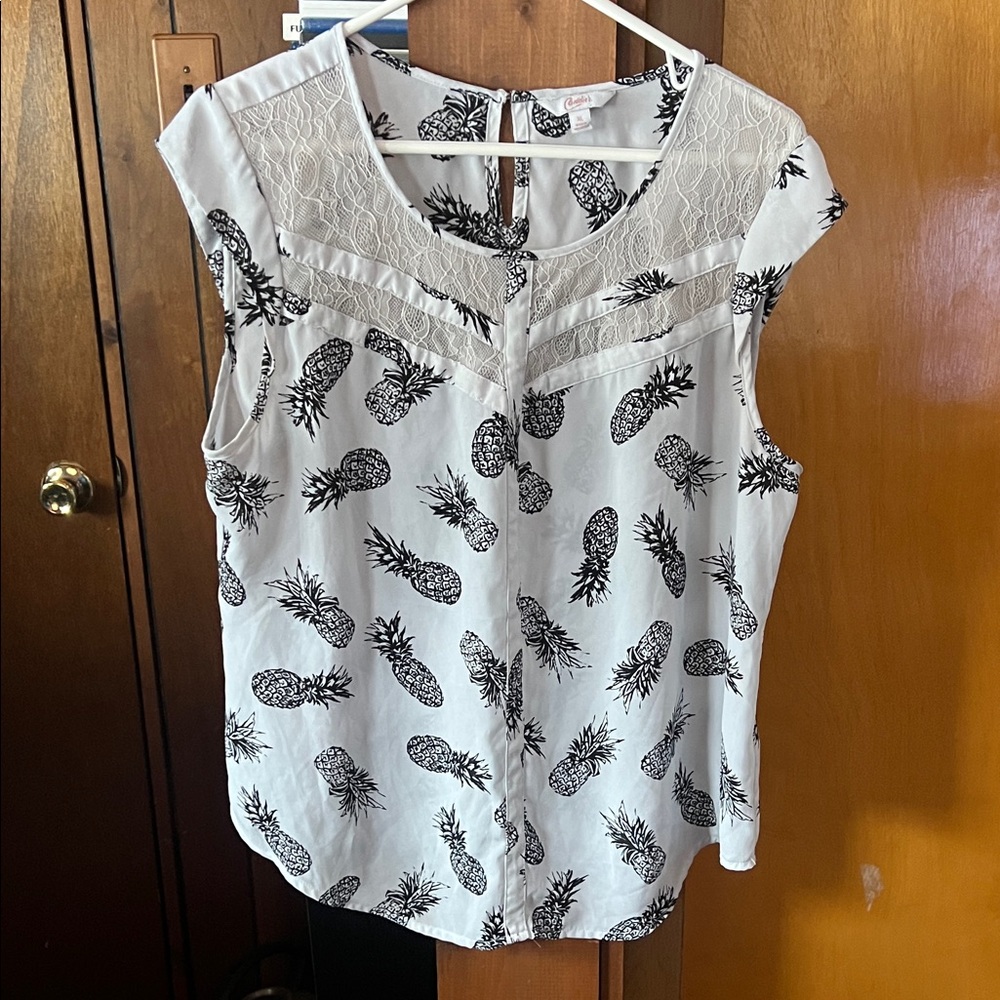 Candie's Black and White Pineapple Blouse